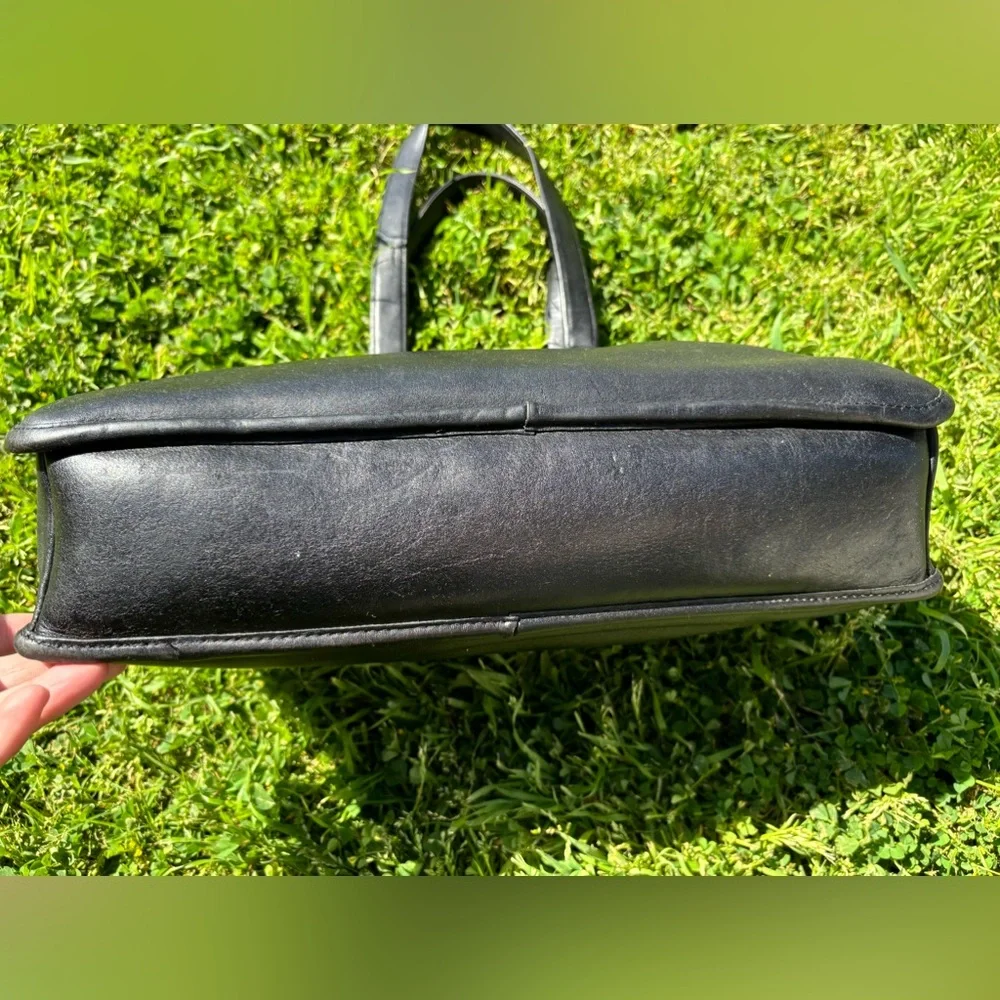 Coach Vintage Marketing Tote - Picture 5 of 15